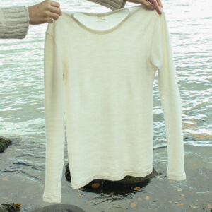 sofie blouse i naturen